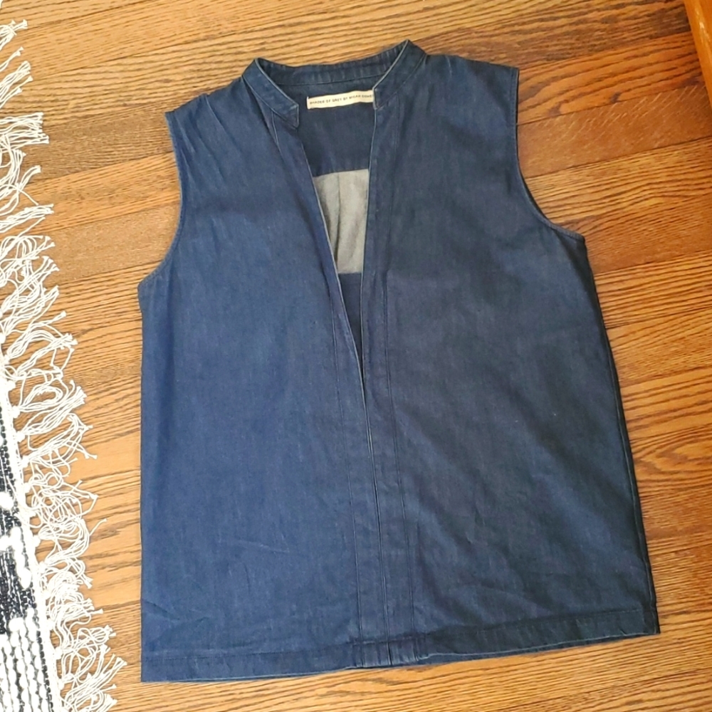 Sleeveless chambray top - Micah Cohen Shades of Grey